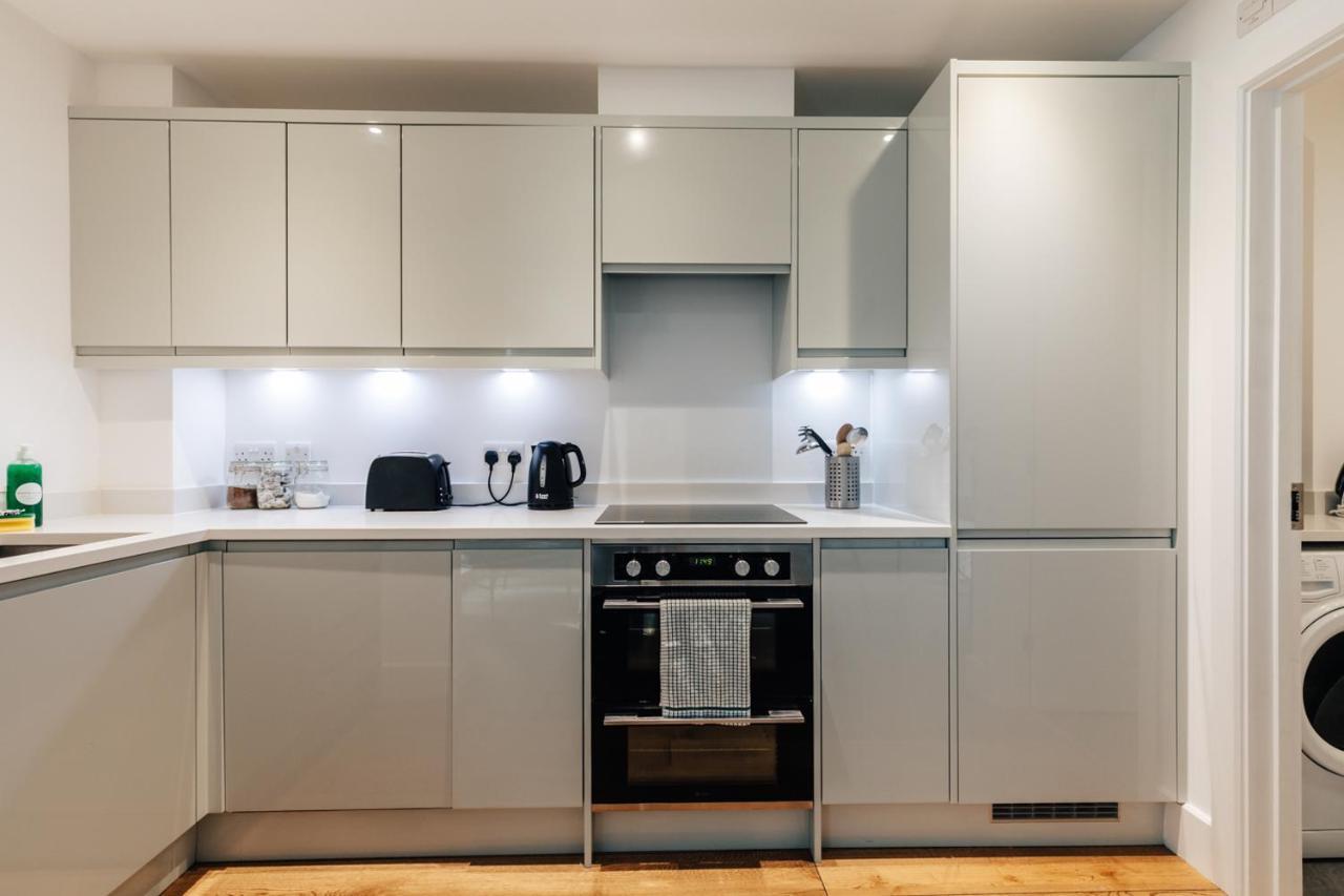 Redland Stay In Bespoke Home 2 Of 2 Бристоль Экстерьер фото