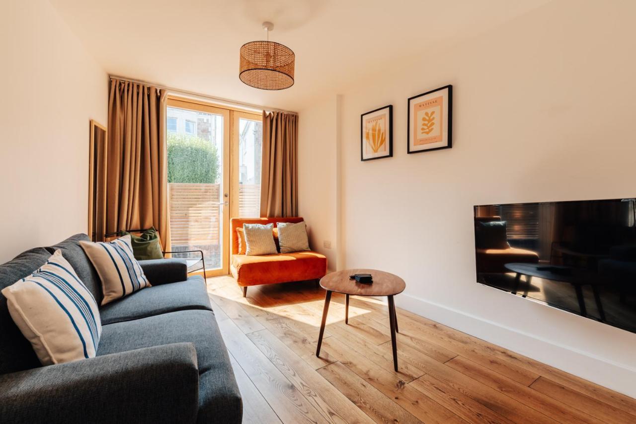 Redland Stay In Bespoke Home 2 Of 2 Бристоль Экстерьер фото
